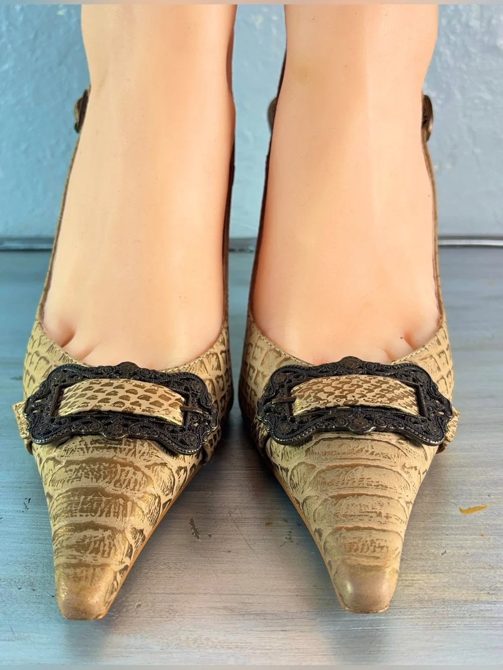 Carlos Santana "Prospect" Metallic Alligator-Textured Slingback Heel Size 7.5 - Picture 2 of 13